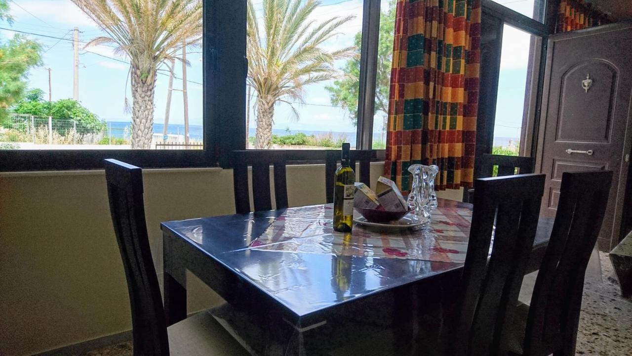 Summerhouse Peggy: Close To Athens Airport By The Sea 아르테미다 외부 사진