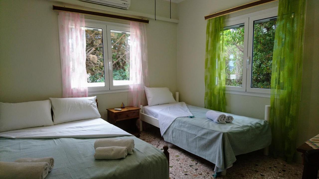 Summerhouse Peggy: Close To Athens Airport By The Sea 아르테미다 외부 사진